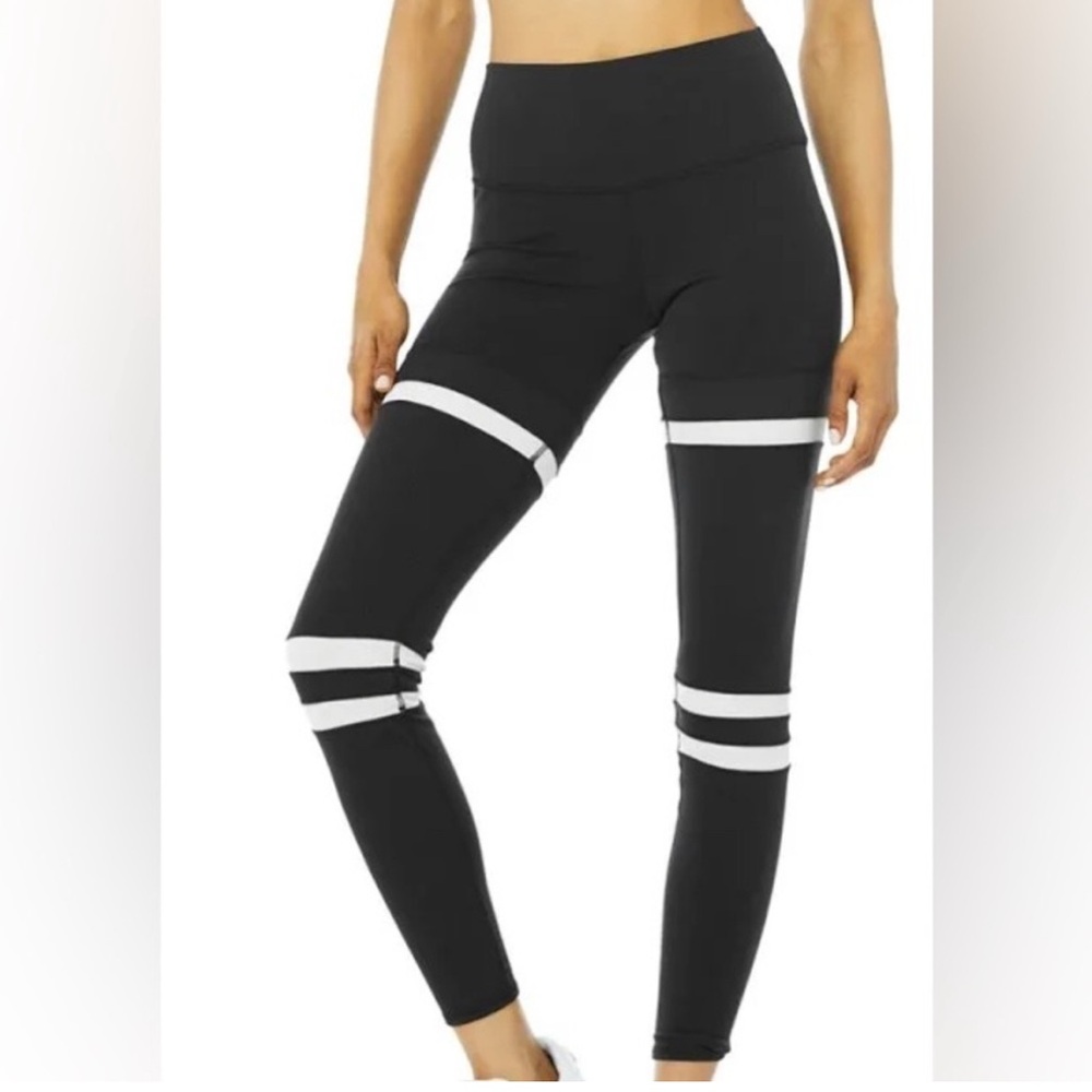 Alo Black & White Leggings